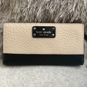 Kate spade wallet